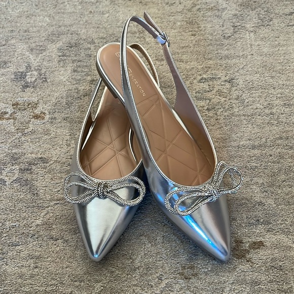 NWOT BCBGeneration Women’s Kristen Slingback Flat Size 7M - Picture 1 of 10